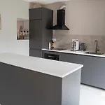 Joli à 10 Min De La Villa *